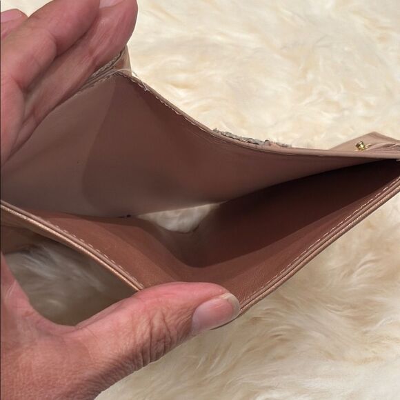 Louis Vuitton Lou Coussin Wallet Pink Lambskin Monogram Authentic Gold Hardware - Picture 16 of 16